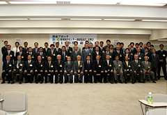 �ʐ^�F�֓��u���b�N�A�����c��E��ᑍ��̏W���ʐ^