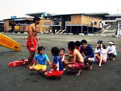 �ʐ^�F���C�t�Z�[�o�[�Ǝq�ǂ�����