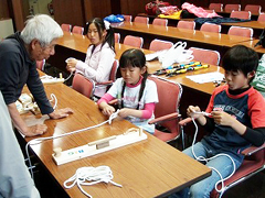 �ʐ^�F�ă��[�v���[�N���w�Ԏq�ǂ�����