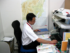 �ʐ^�F�p�\�R���Ɍ������ǐ���