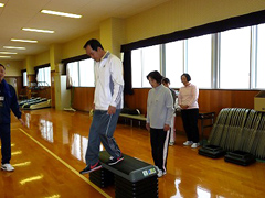 �ʐ^�F�I�^�b�V�������Ō��r�x������s������҂̊F����