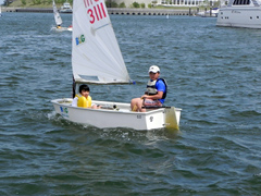 �ʐ^�F�͋[�̌����OP���b�g�ɏ��Q����