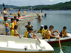 �ʐ^�F�J�k�[�⃍�[�{�[�g���y���ގq�ǂ�����