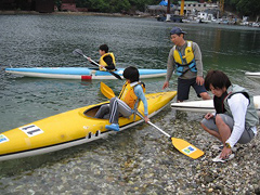 �ʐ^�F�w���҂ƃJ�k�[�̗��K�ɗ�ގq�ǂ�����