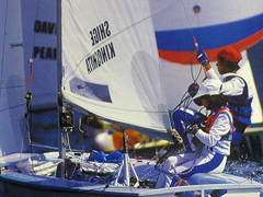 �ʐ^�F�A�g�����^�I�����s�b�N�ŗ͑�����d����؉�����y�A