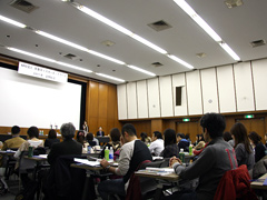 �ʐ^�F���C��ɏW�܂����C�ۃL���X�^�[�l�b�g���[�N�̊F����