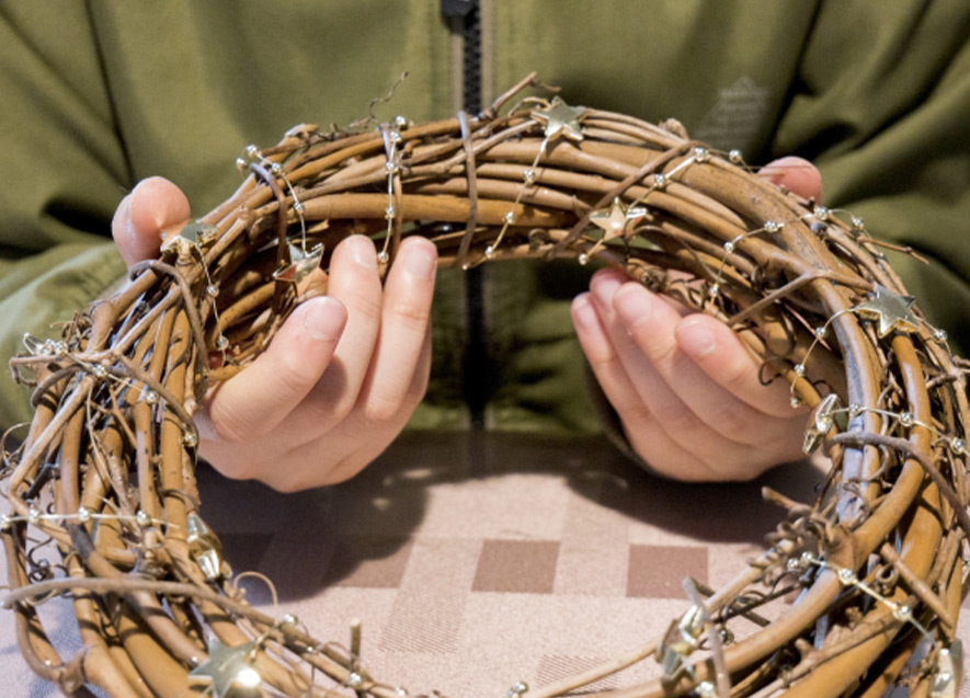 〇クラフトワークショップ 貝殻や流木などを使ってクラフト体験！
