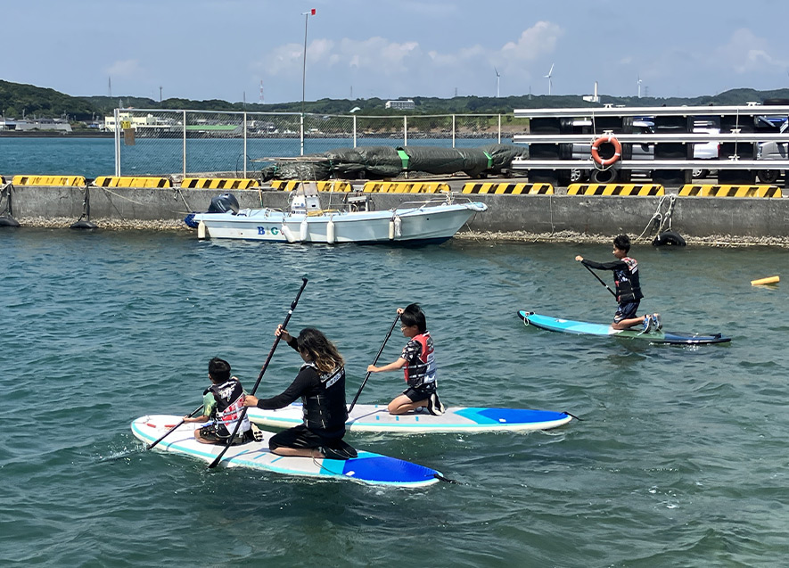 新しいSUPに乗って、元気に漕ぎ出した