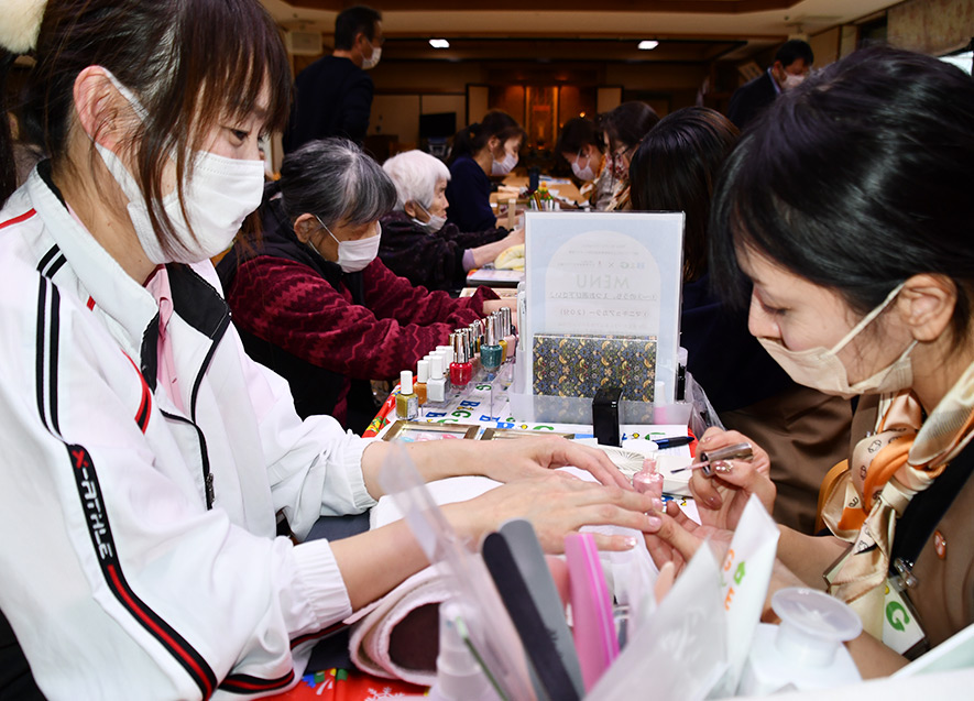 仕事の合間に癒しの時間を堪能