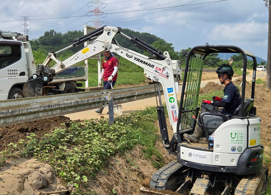 /農地に重機が入り、田んぼに水を送れるようになった