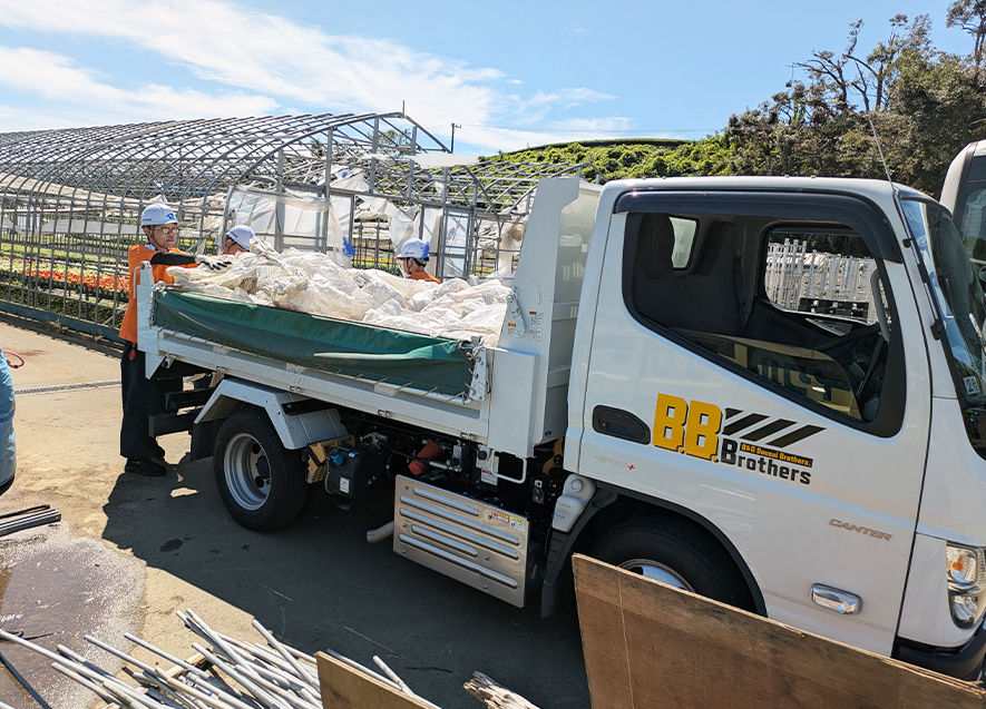 復旧活動等で活躍しているスライドダンプ