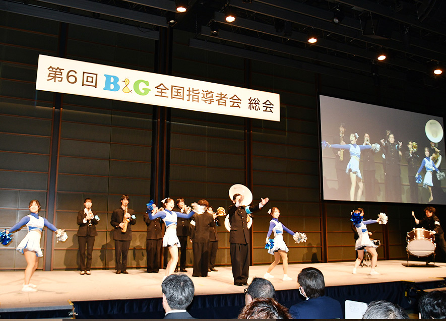 東京大学運動会応援部の演舞