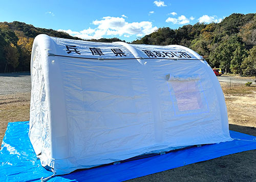 救護所にもなるエアテント