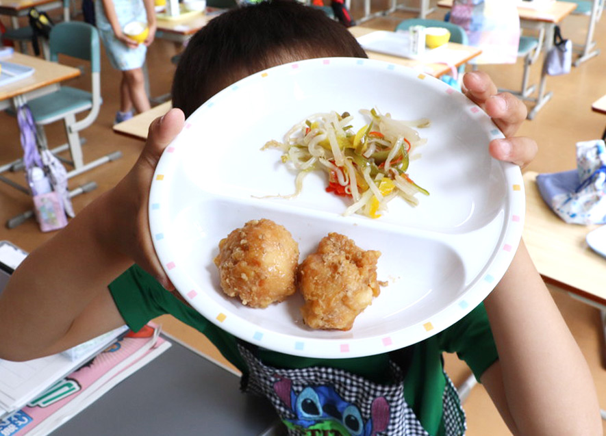 愛別小学校のスクールランチの様子
