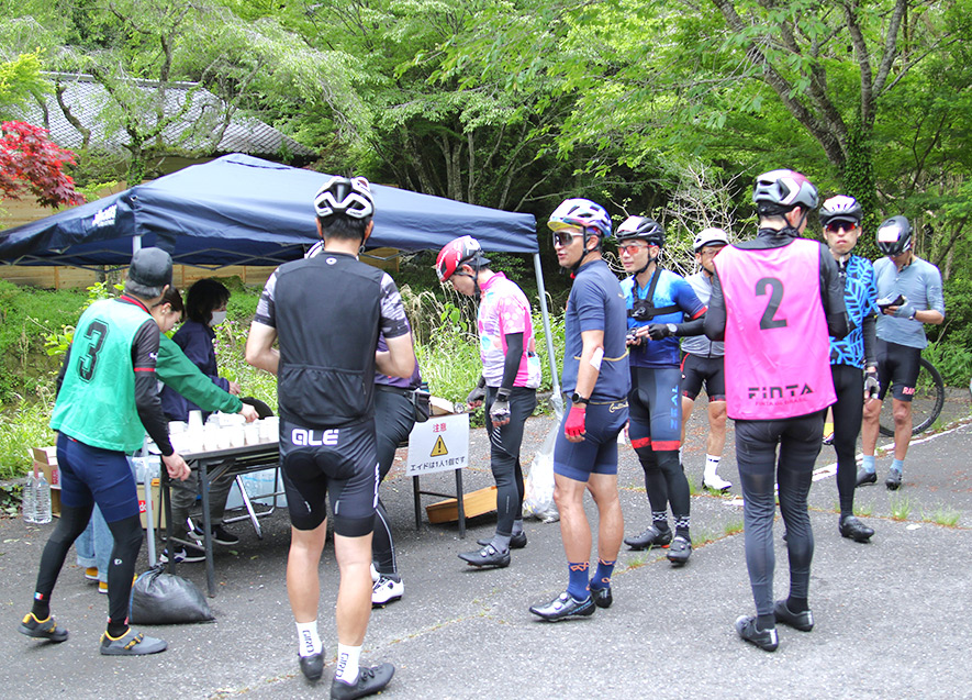 エイドステーションでエネルギーチャージ