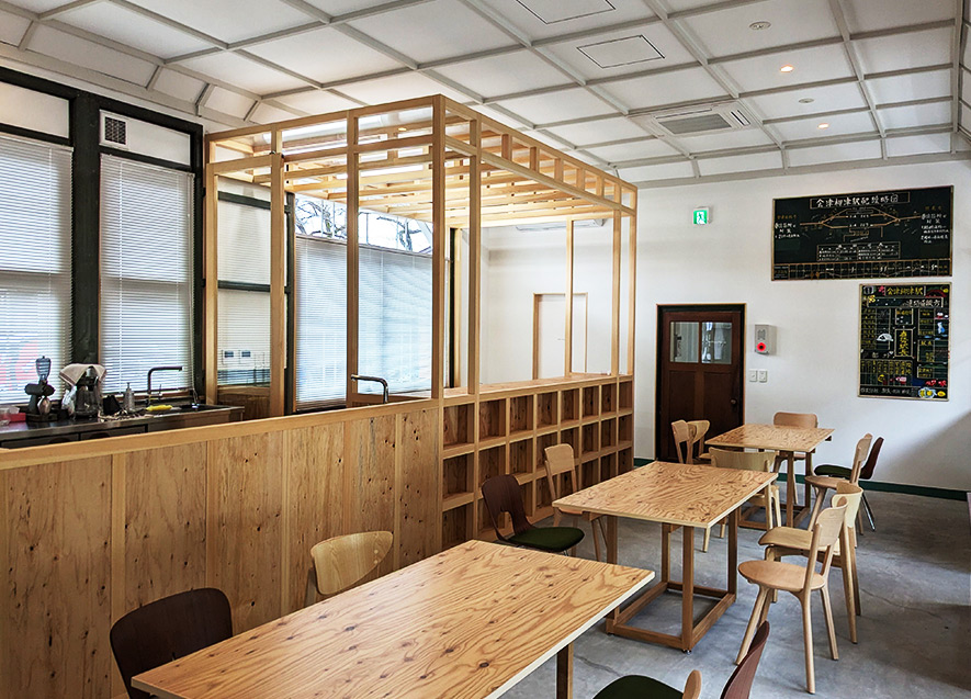 改修後の会津柳津駅（外観）