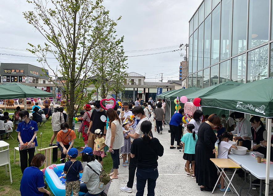 定期的に開かれるマルシェ